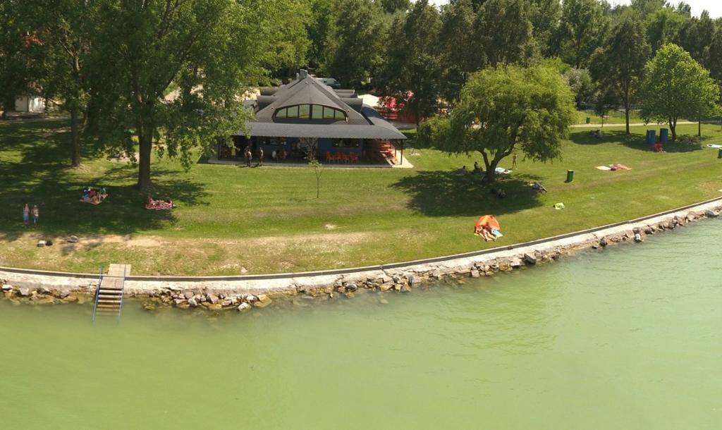 Szines Panoráma Apartman Balatonlelle Exterior foto